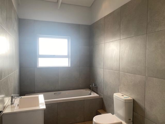 To Let 3 Bedroom Property for Rent in Fairview Eastern Cape